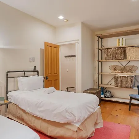 Apartment Manitou River House 113 By Avantstay