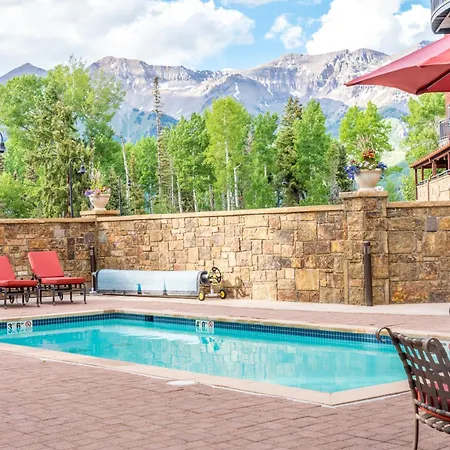 Bear Creek 312c Hotel *