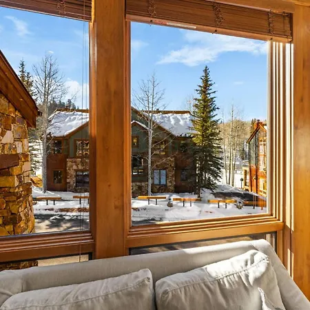 Holiday home Terraces ~ Meadow View *