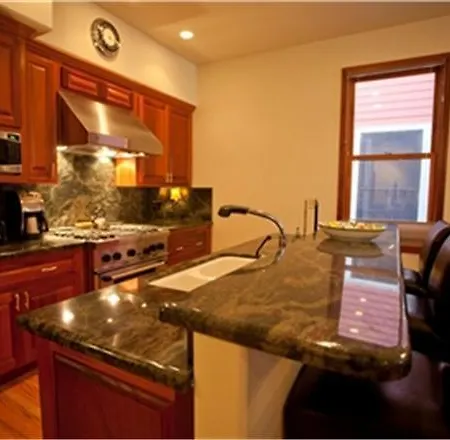 Pacific Street Townhome Holiday home *