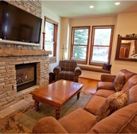 Pacific Street Townhome Telluride