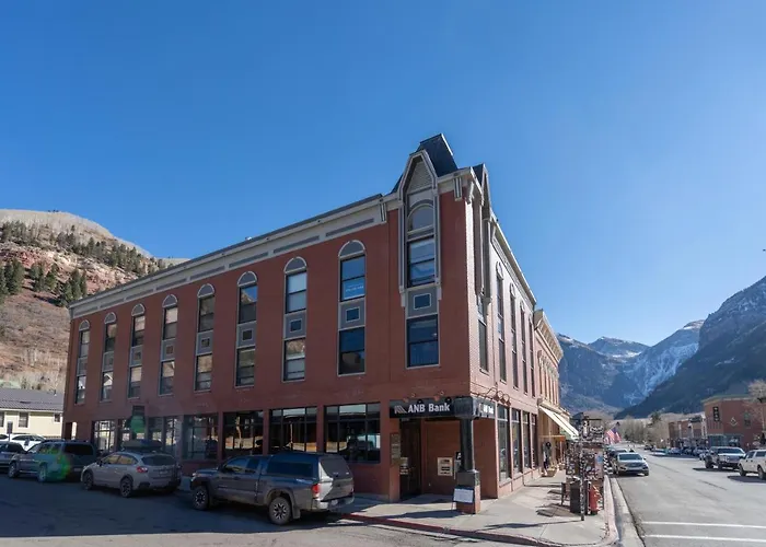 Colorado Ave East 101 - Ski Loft House