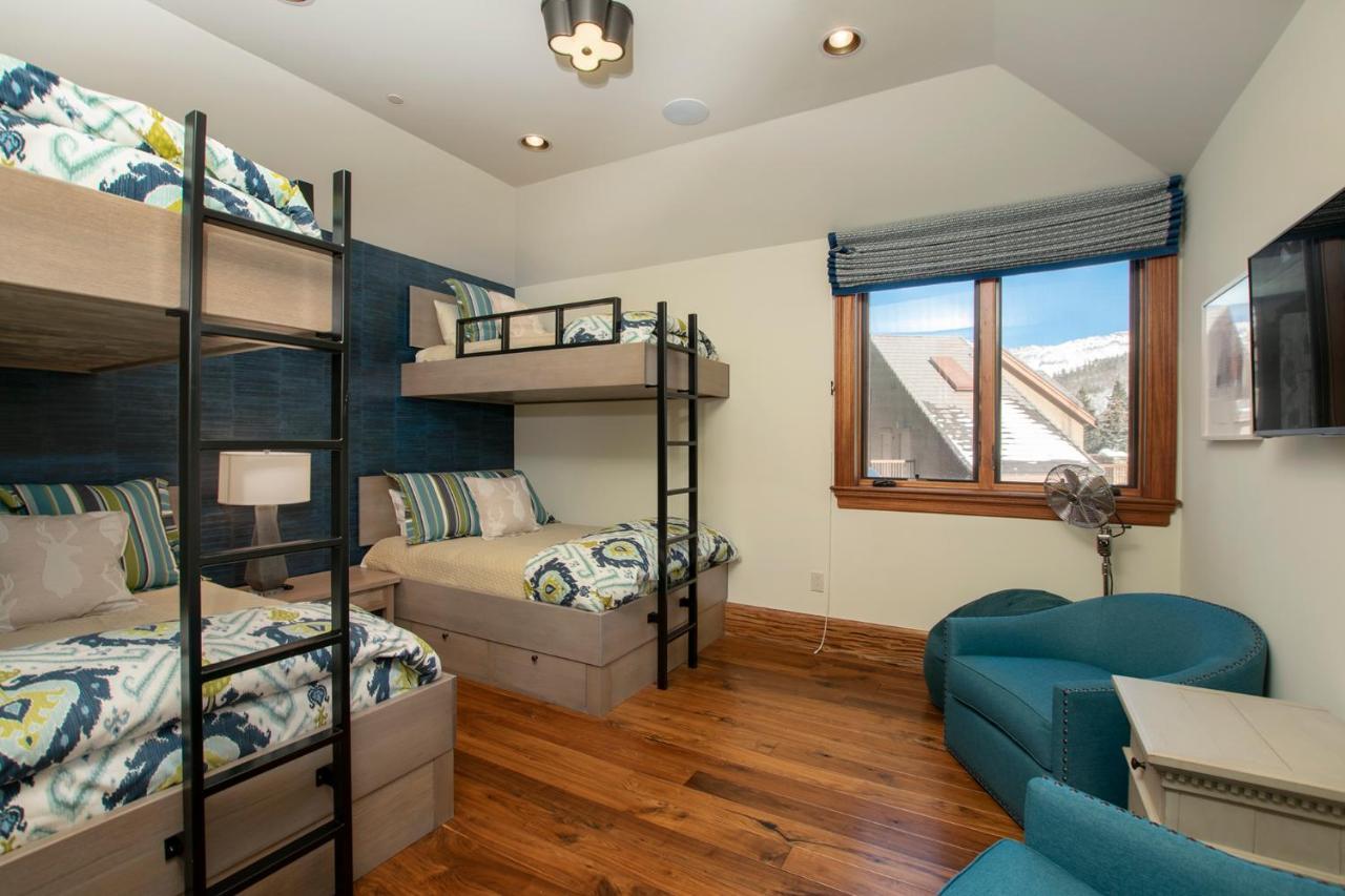 Lorian 4 True Ski-In Ski-Out Resort Condo 4Bd 3.5Ba - Sleeps 12 *