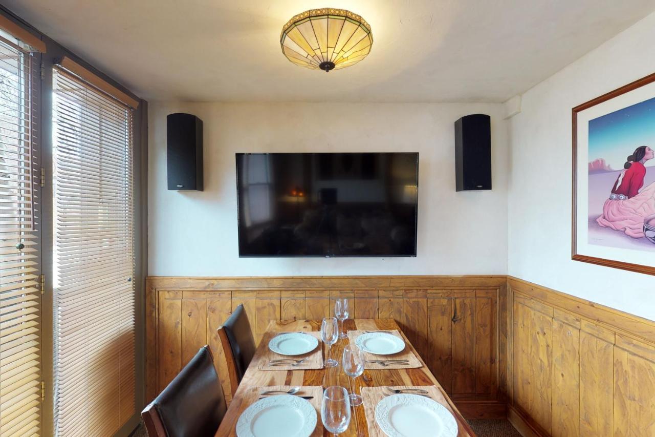 Columbia 10 - Columbia Breeze Apartment