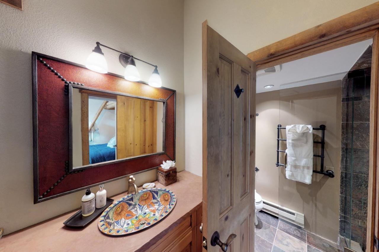 Columbia 10 - Columbia Breeze Apartment