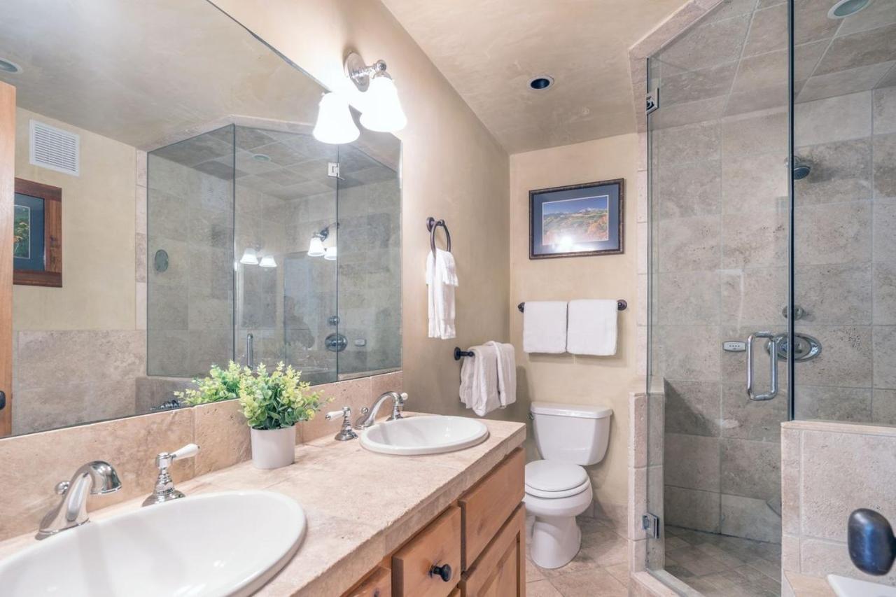 Life! Walk Or Shuttle To Lifts - Fireplace, Hot Tub Telluride