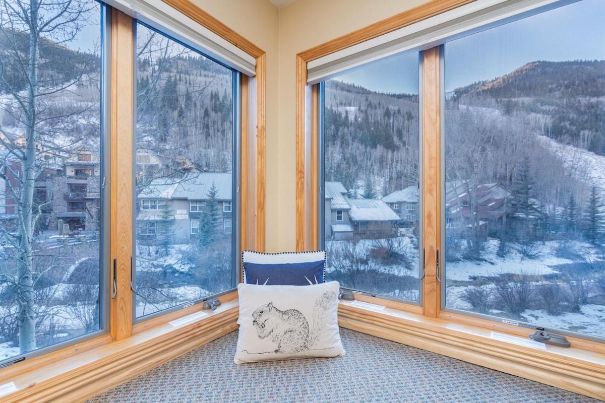 Riverfront, Blocks To - Mtn Views, Hot Tub At Viking 217 Apartment
