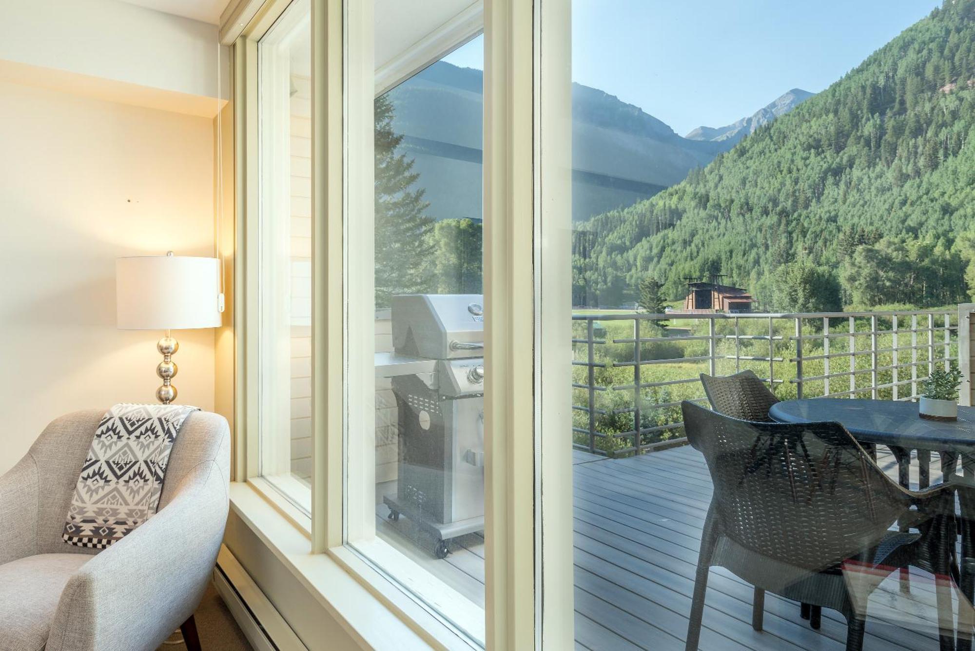 Holiday home Deluxe Unit With Unbeatable Deck Views
