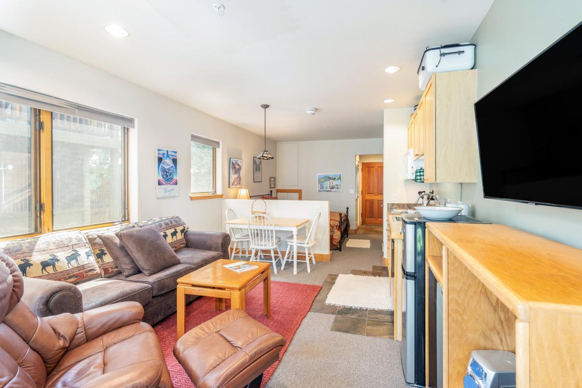 Holiday home Cozy Tomboy With Private Deck *