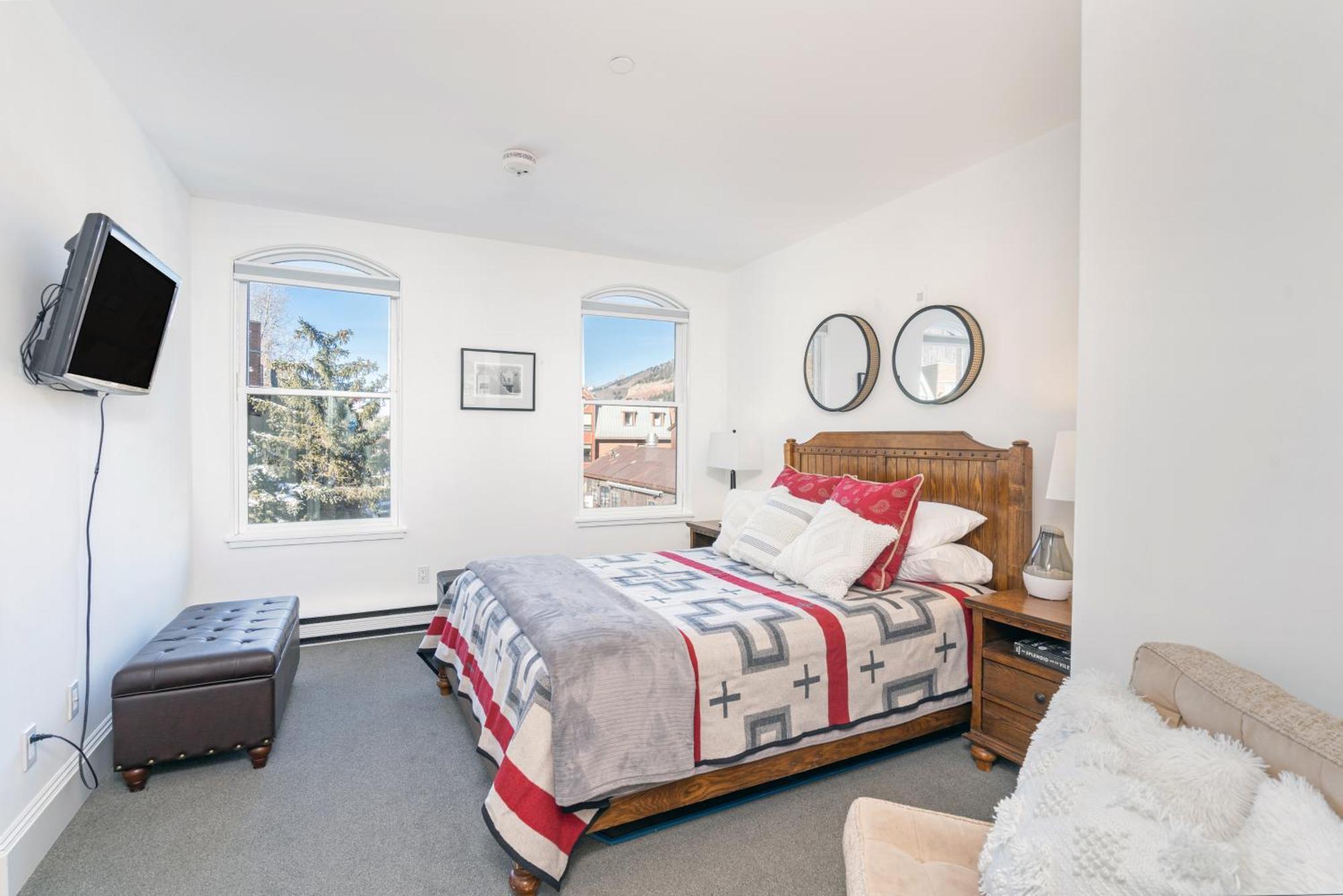 Stunning Views, Perfect Location! Telluride