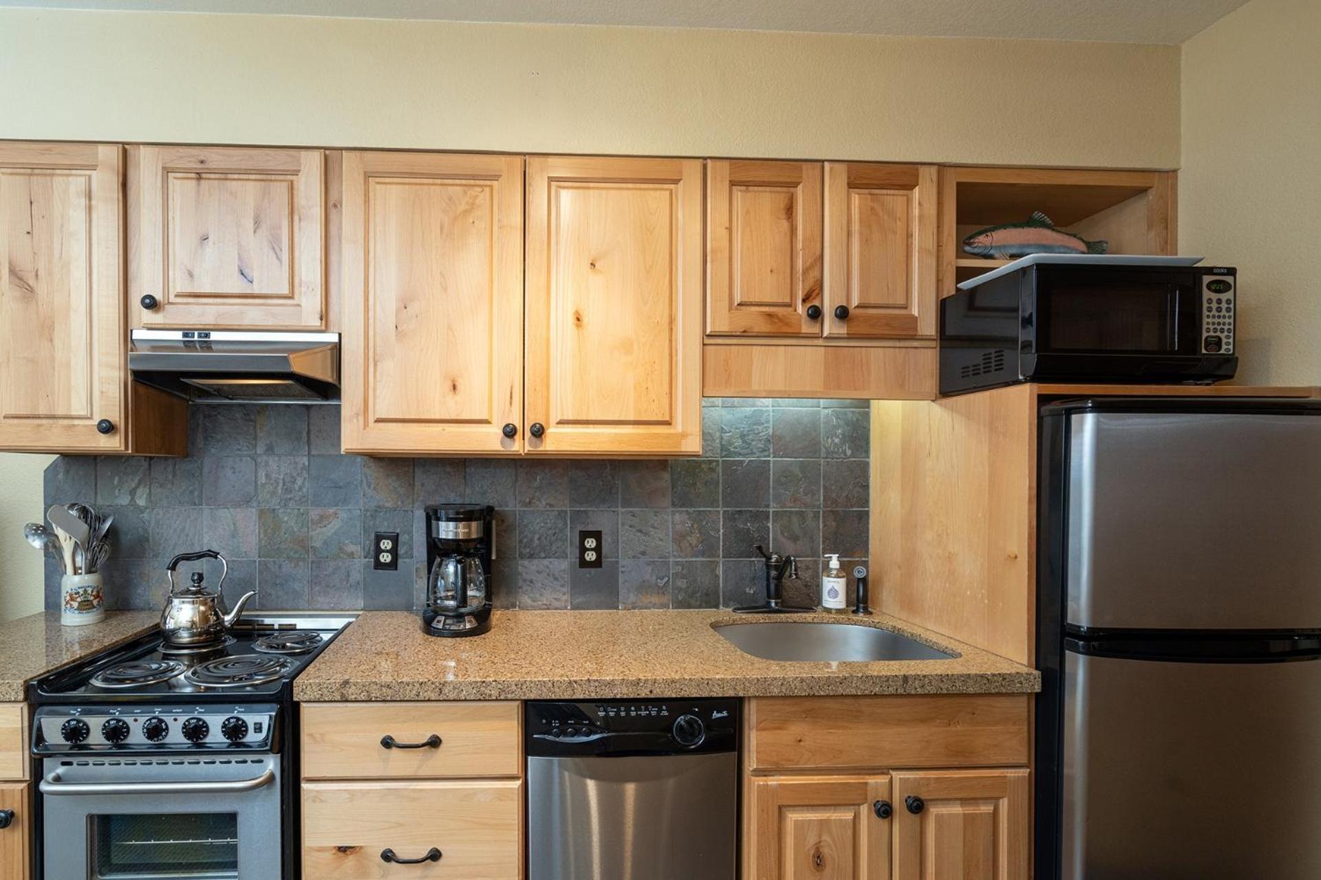 Apartment Riverfront, Blocks To - Mtn Views, Hot Tub At Viking 217 Telluride
