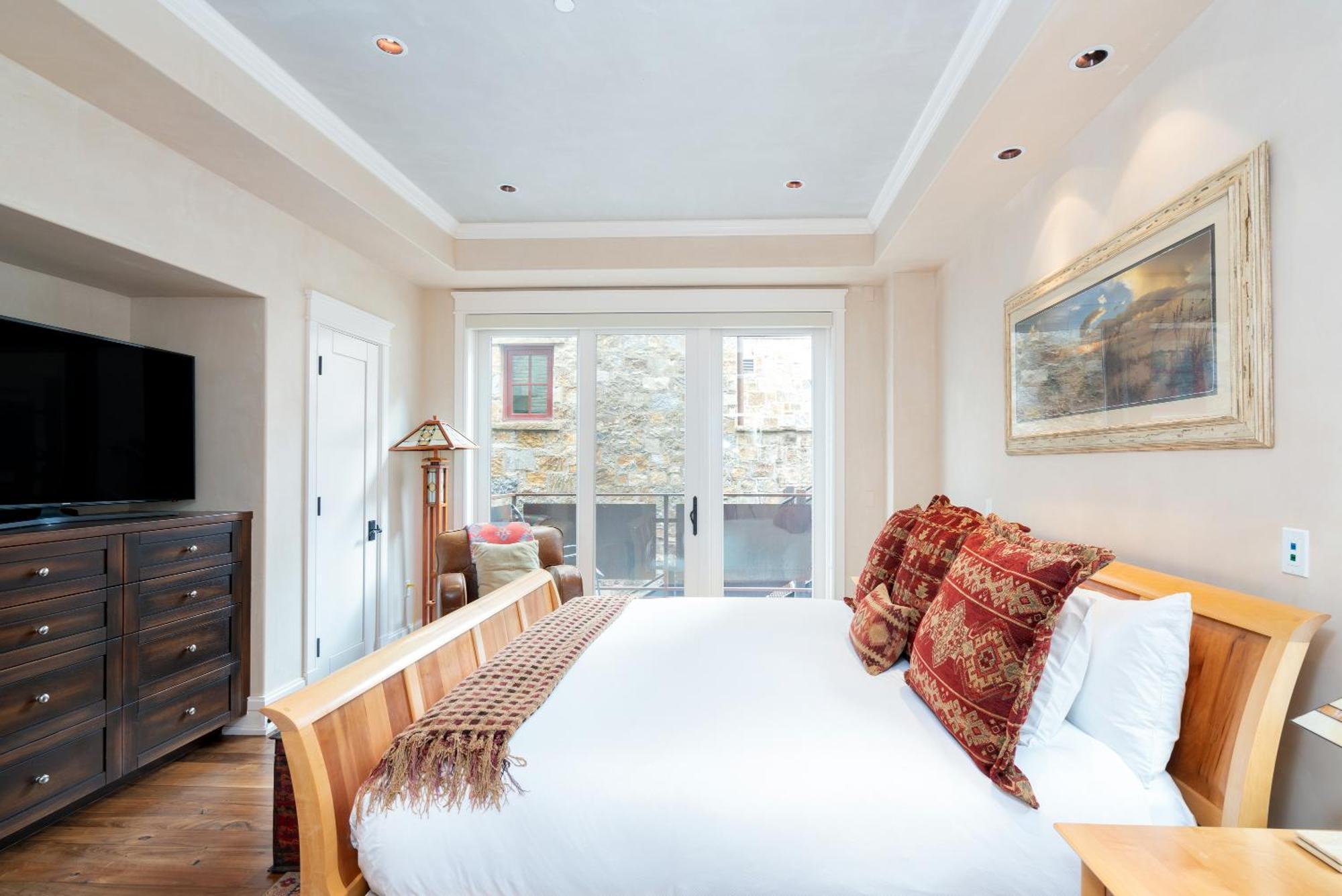 Element 52, Collection Aparthotel 5*