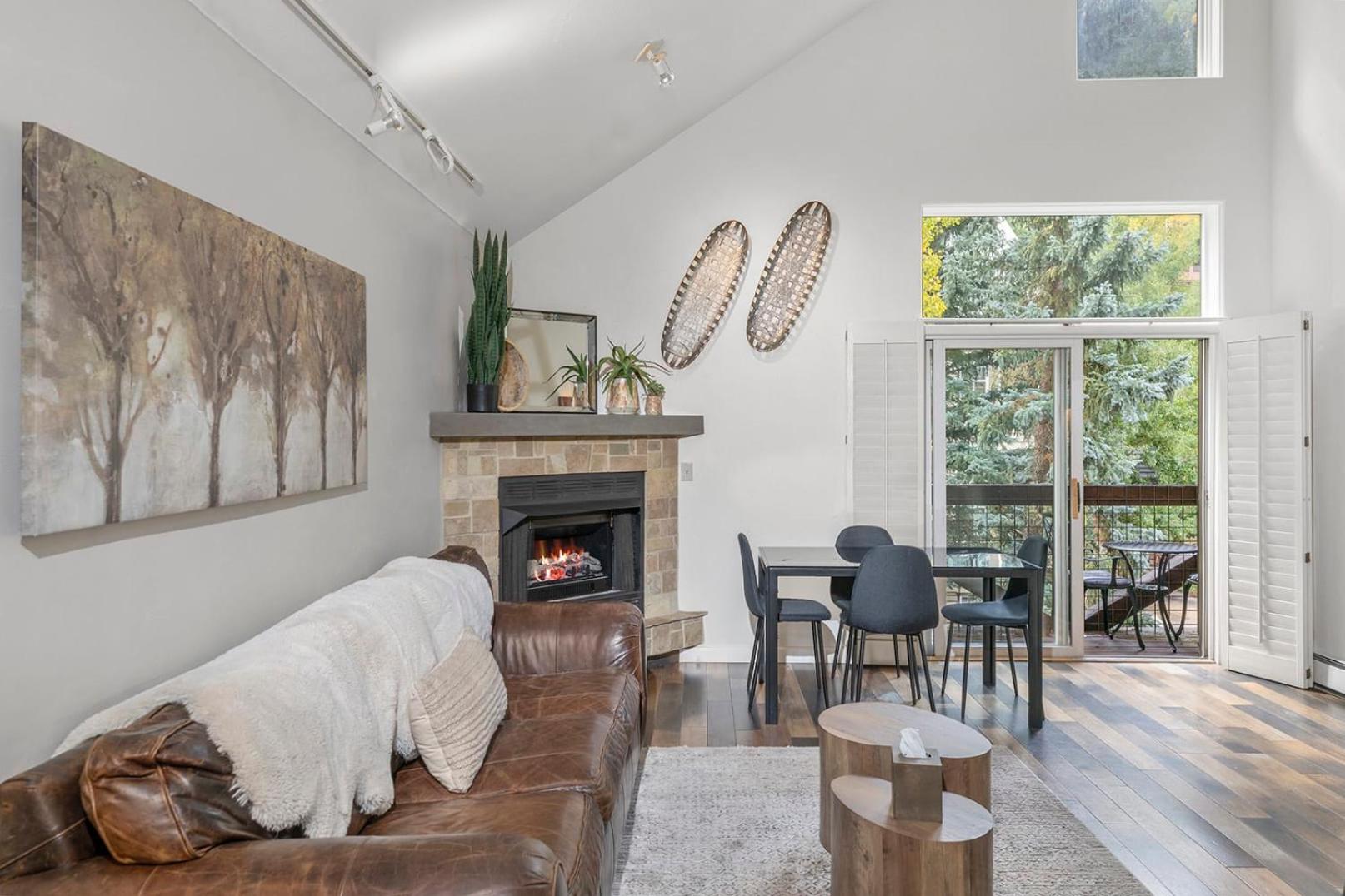 Holiday home In Out Remodeled Luxury