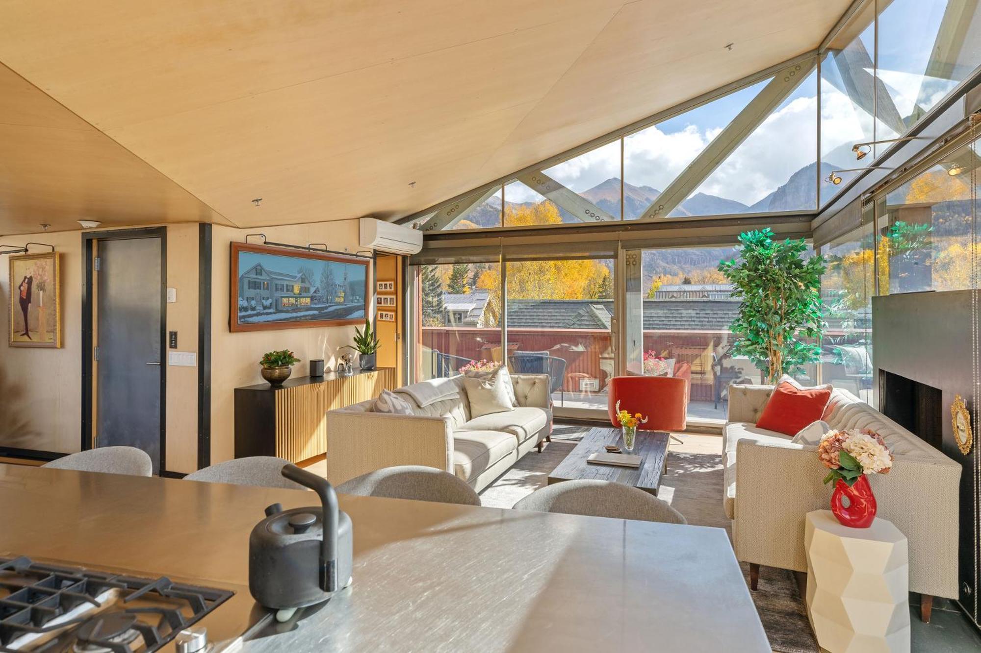 Villa Spritz House By Exceptional