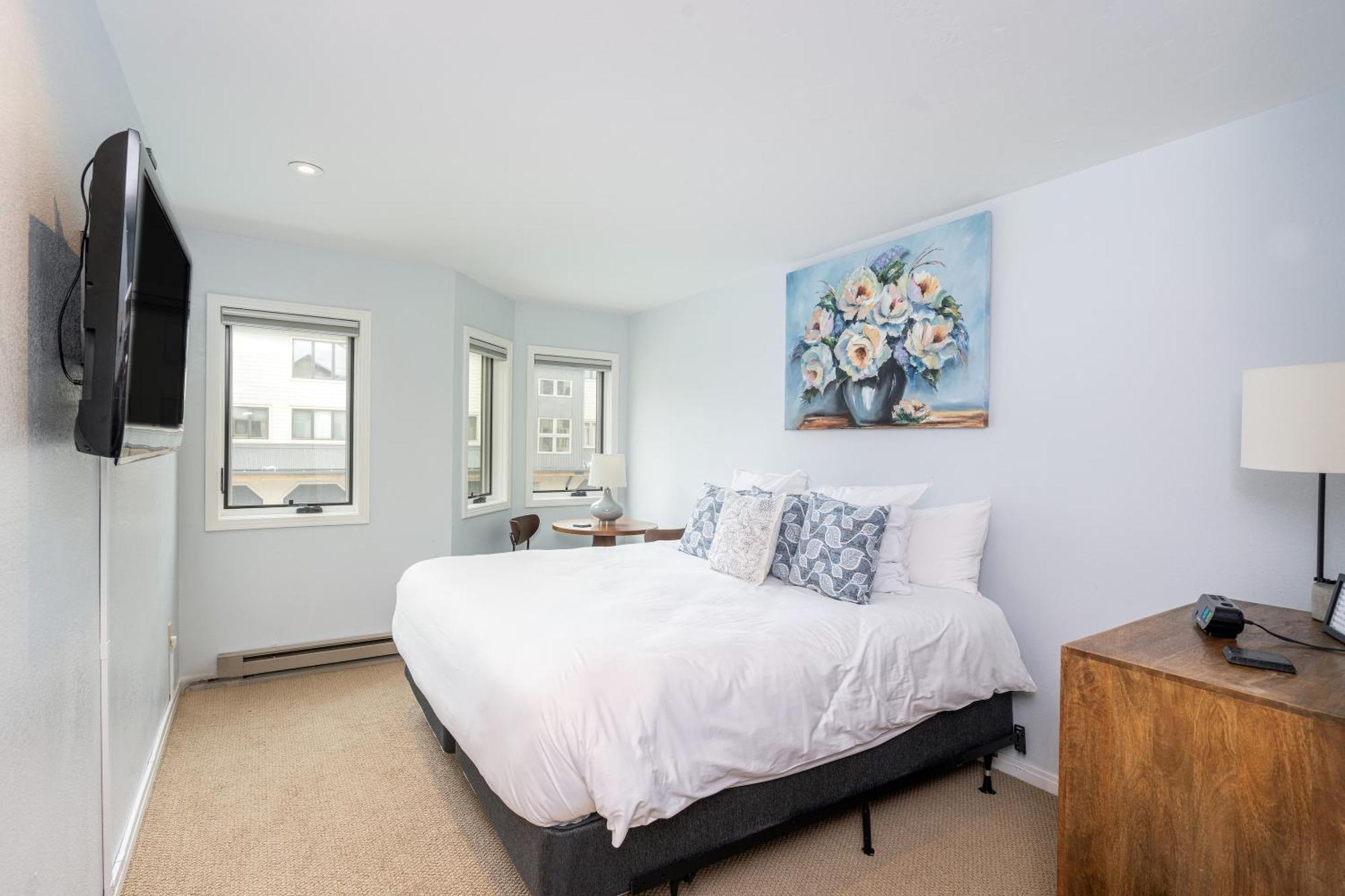 Lulu Luxe By Exceptional *