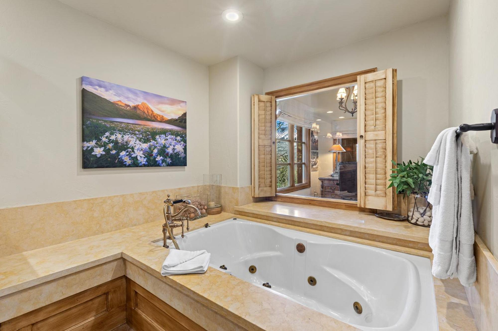 Skiside At Lorian By Exceptional Telluride