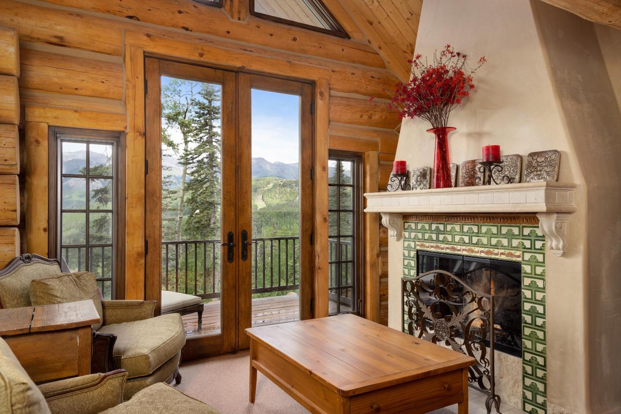 Chalet Hilltop Hideaway By Exceptional