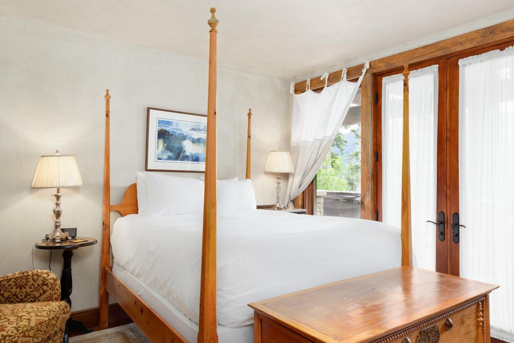 Hilltop Hideaway By Exceptional *