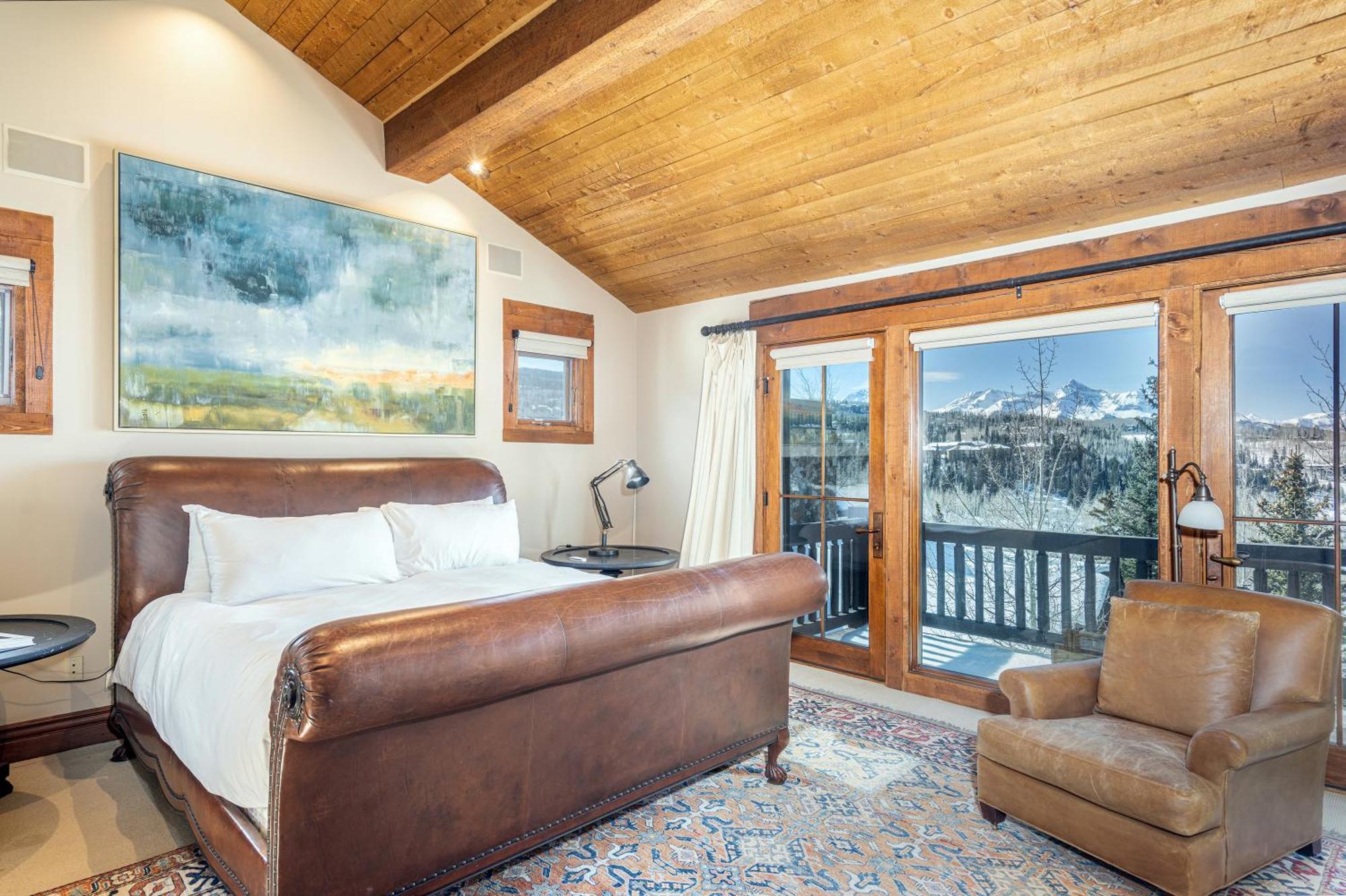 Country Club Estate By Exceptional Chalet