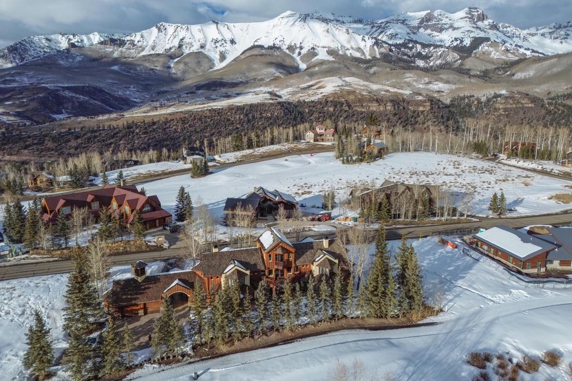 Chalet Satisfaction By Exceptional Telluride