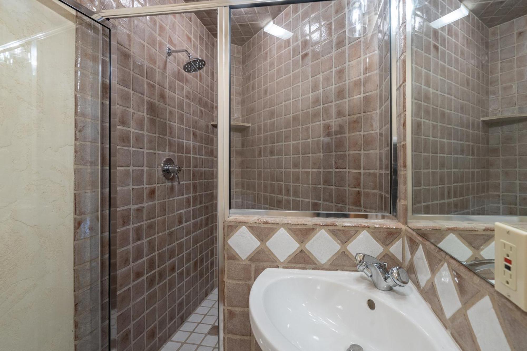 Chalet Satisfaction By Exceptional *