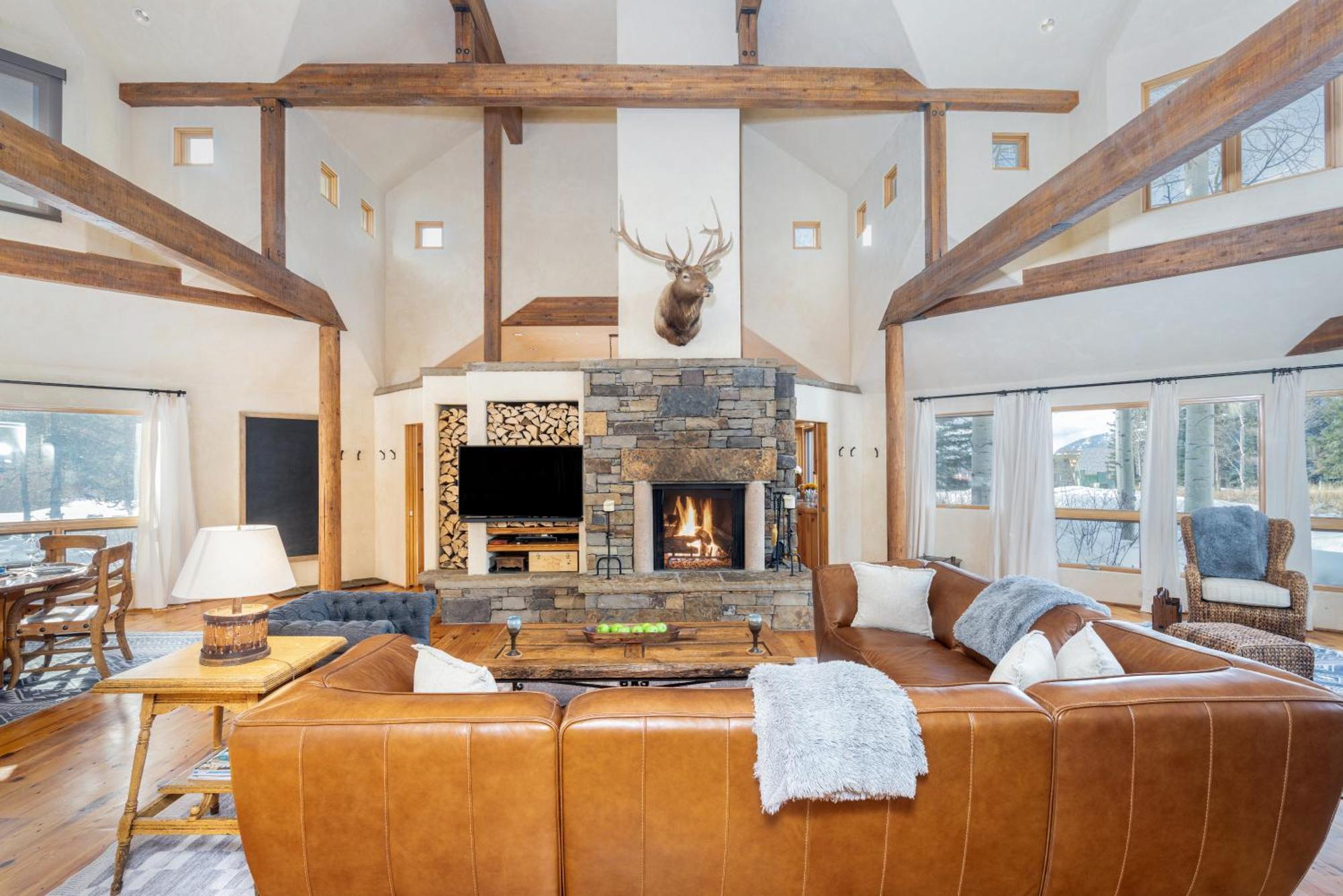 Chalet Satisfaction By Exceptional Telluride