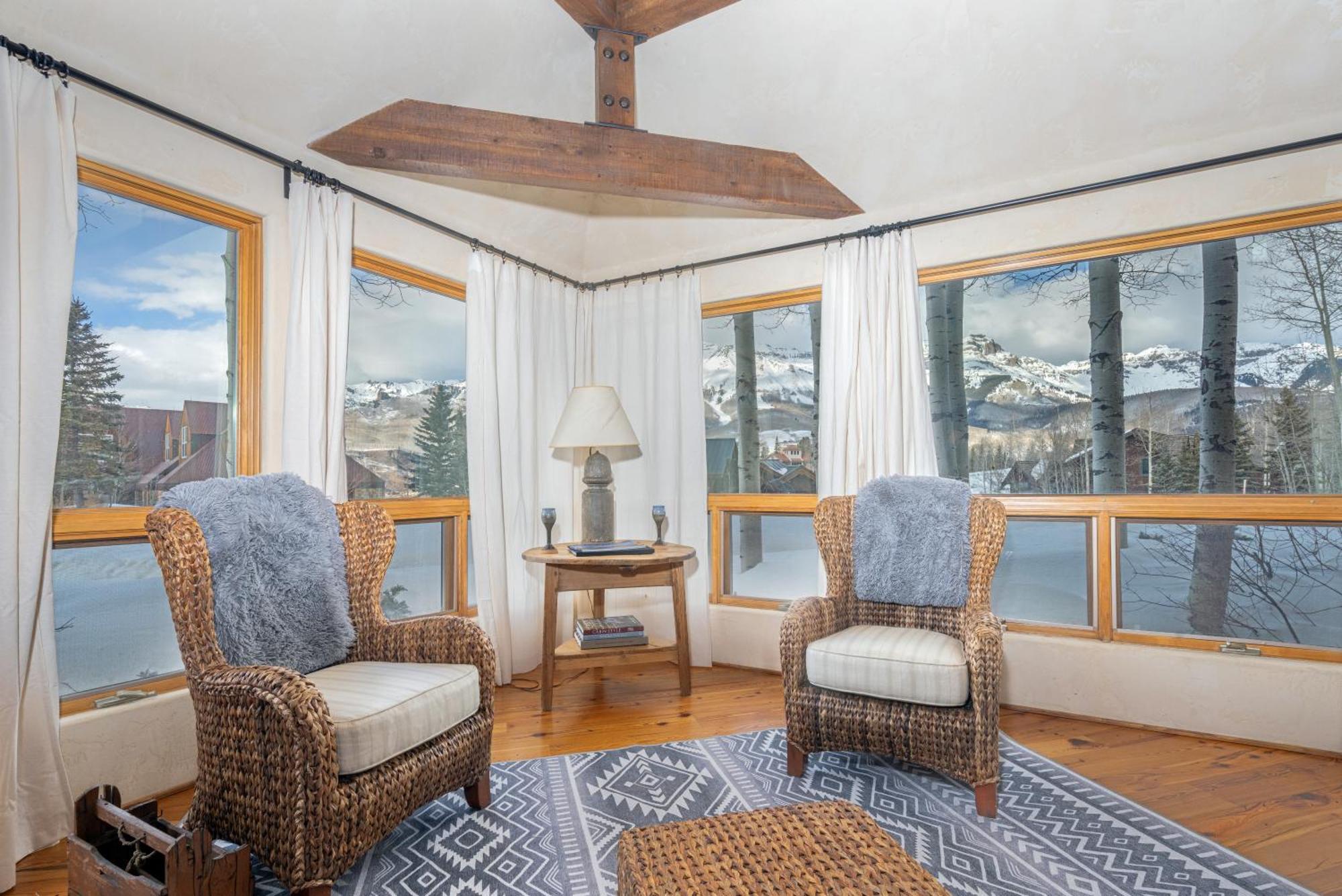 Chalet Satisfaction By Exceptional Telluride