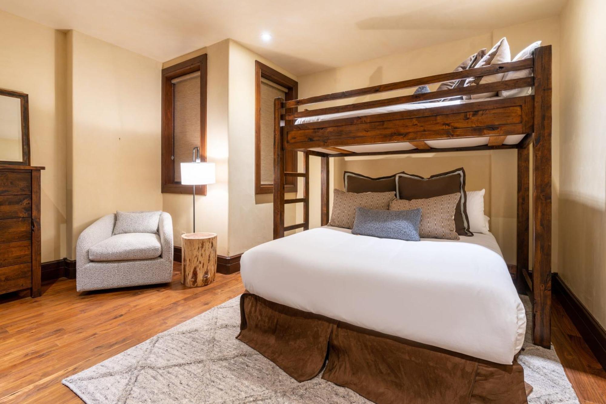 Holiday home Townhome On The Creek 135 By Avantstay In Out W Hot Tub *