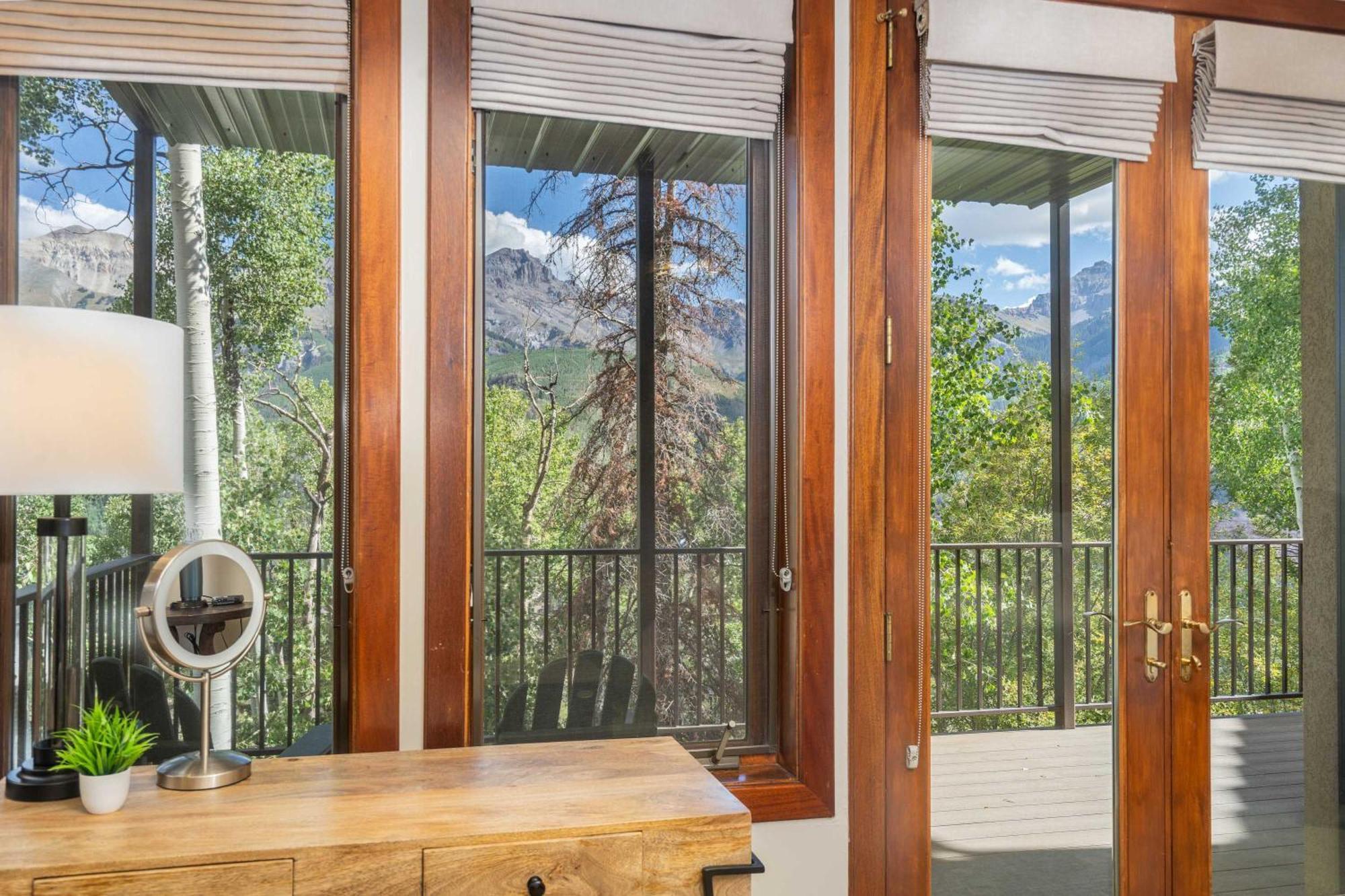 Crystal Ridge Retreat Hot Tub Walk To Lifts Telluride