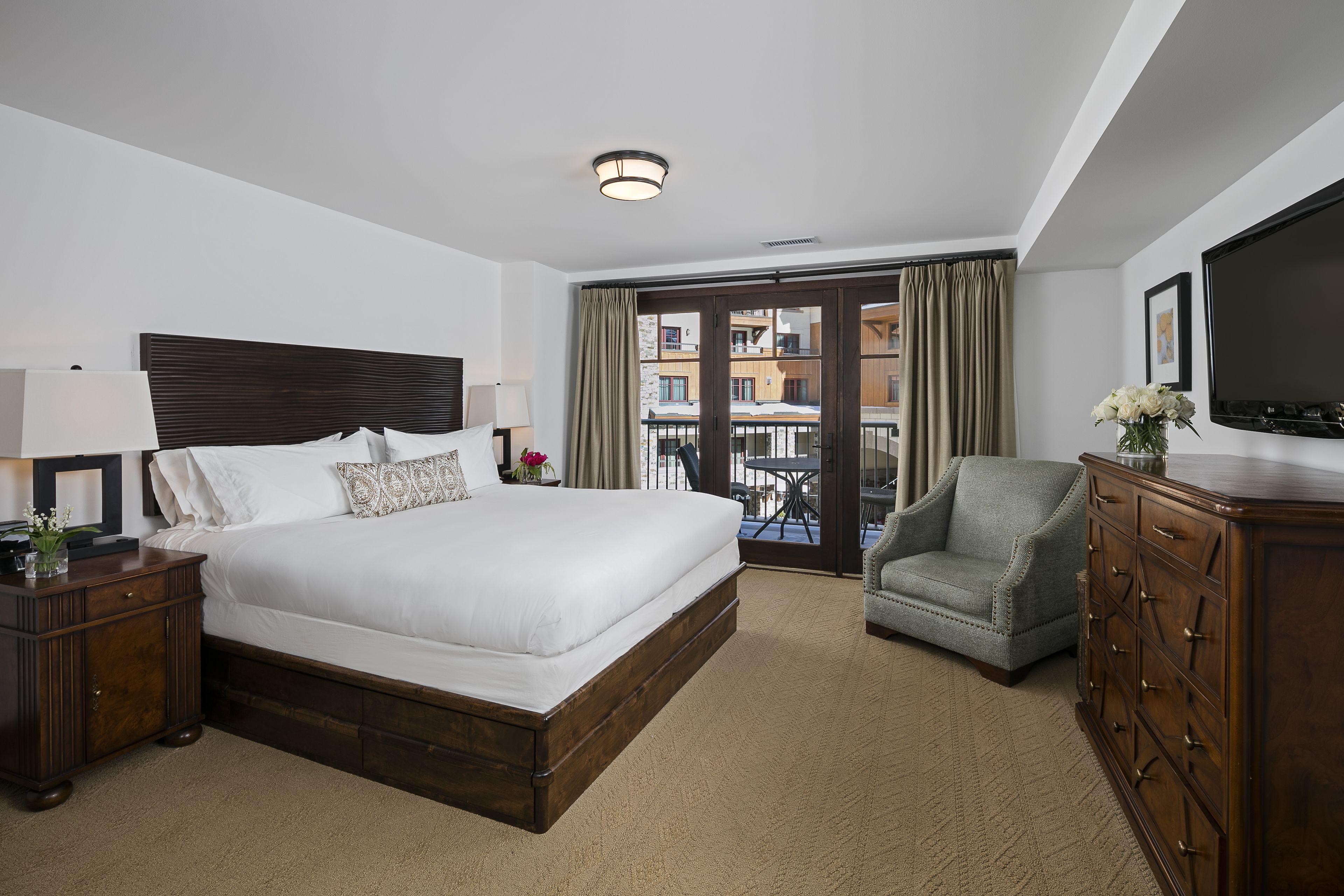 Hotel Madeline And Residences, Collection