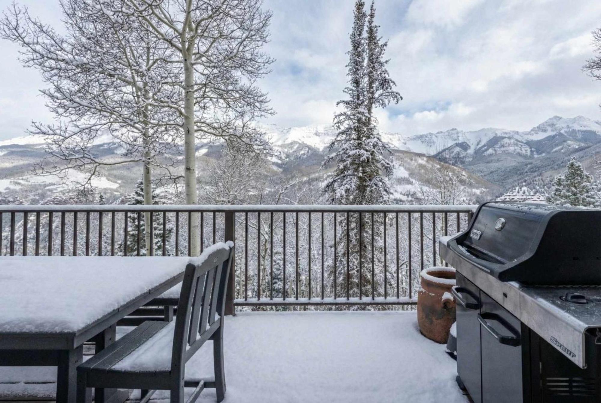 Holiday home Crystal Ridge Retreat Hot Tub Walk To Lifts