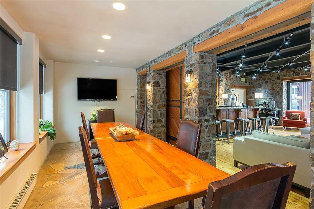 Affordably Priced 2 Bedroom - Riverclub2br Holiday home