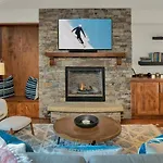 Ballard 203 Downtown Condo Postcard Views - 2Bd 2.5Ba Sleeps 4