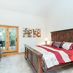 Cimarron Lodge By Avantstay