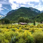 Deluxe Unit With Unbeatable Deck Views * Telluride