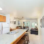 Cozy Two Bedroom In The Middle Of It All!