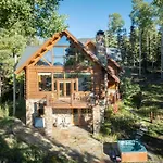 Bear - Modern Log At Easy Ski-in-out Location Villa