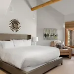 Meadows Run Modern By Exceptional Stays