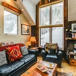 Double Diamond Ski-In/Ski-Out Chalet
