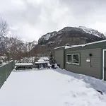 Pet-Friendly Penthouse With Shared Hot Tub