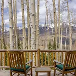 Snowdrift Cabin By Avantstay