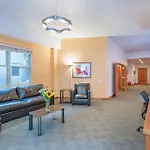Camel's Garden Hotel 3*
