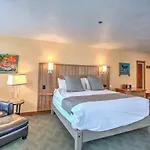 Camel's Garden 3*