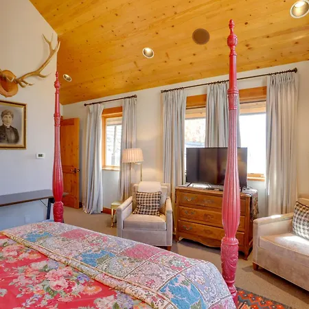 Mountain With Gym, Hot Tub And Views! Holiday home