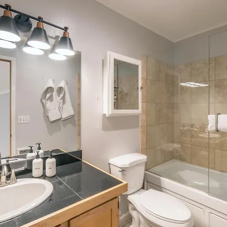 Apartment Comfy Casual Near Gondola & Main Street! Needle Rock 3 *