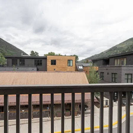 Comfy Casual Near Gondola & Main Street! Needle Rock 3 Apartment Telluride