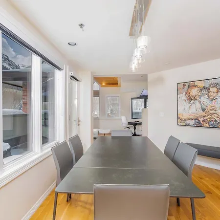 Pet-friendly Penthouse With Shared Hot Tub * Telluride