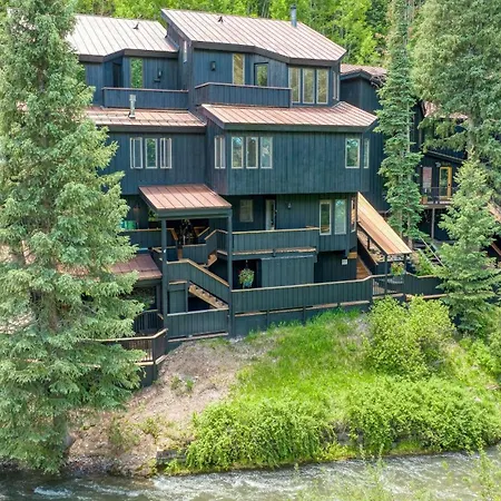 Holiday home Manitou Riverhouse 115 By Avantstay *