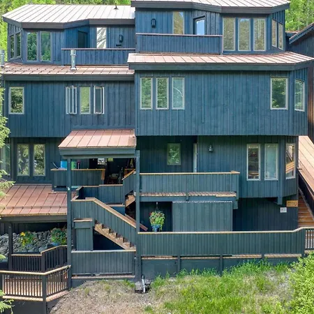 Holiday home Manitou Riverhouse 115 By Avantstay