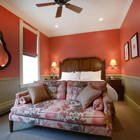 New Sheridan Hotel